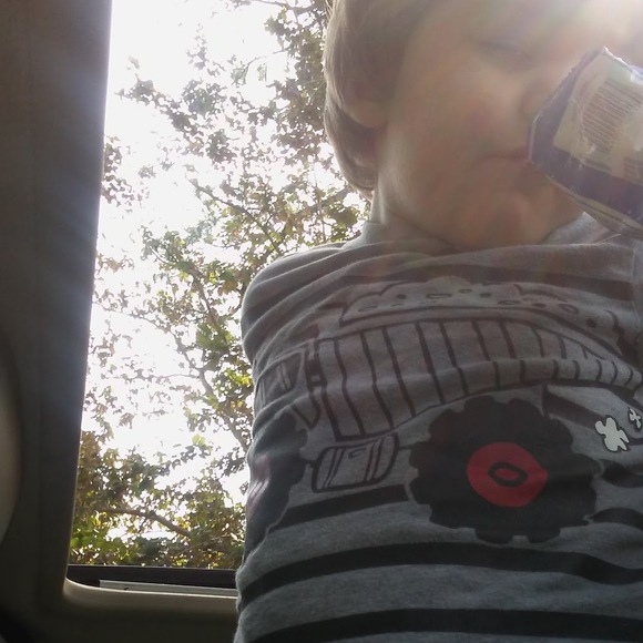 Meet your Posher, Amanda - Picture 1 of 1